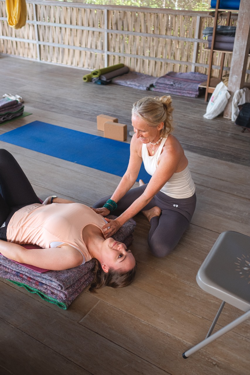 Beate guides personalized private yoga mentoring in Bali for holistic well-being.